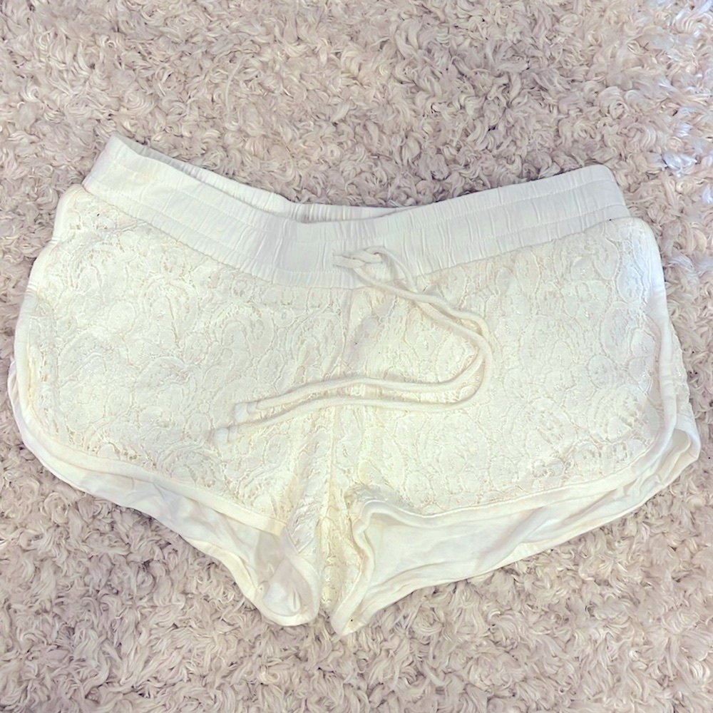 White lace shorts